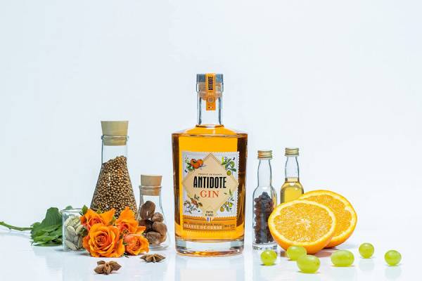 Orange gin. Джин Antidote Orange de Corse. Антидот оранж де Корсика. Haysmiths Джин Orange. Джин оранж Очаково.